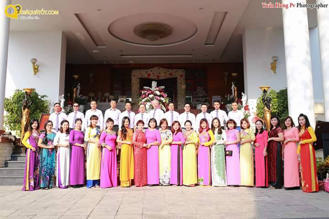Cộng Đồng Doanh Nghiệp Giá Quá Tốt