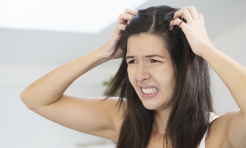 Cách trị ngứa da đầu và rụng tóc cực hiệu quả mà lại đơn giản
