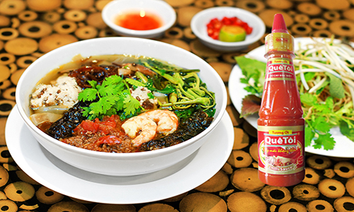 Sản phẩm Tương ớt Quê Tôi